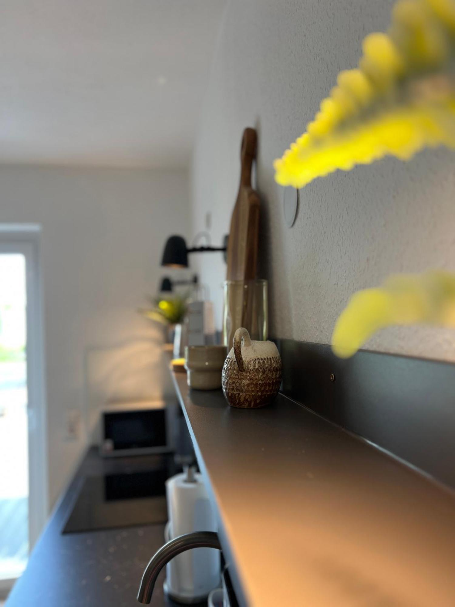 FLATLIGHT - Stylish apartment - Kitchen - Parking - Netflix Hildesheim Exterior foto